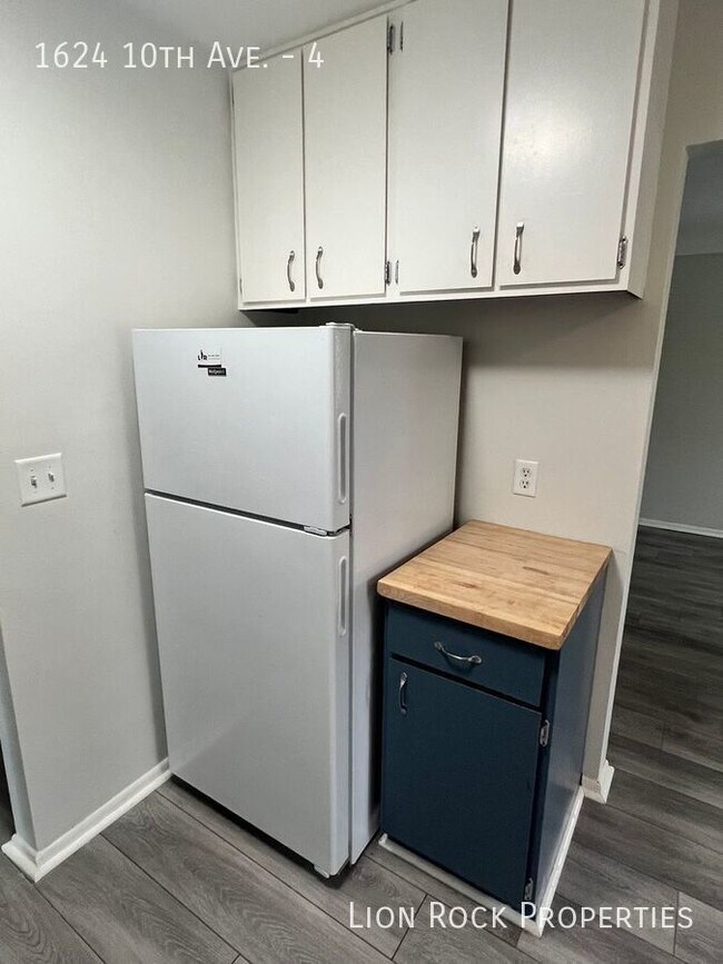 1624 10th Ave Unit 4, Newport, MN 55055 Room for Rent in Newport, MN