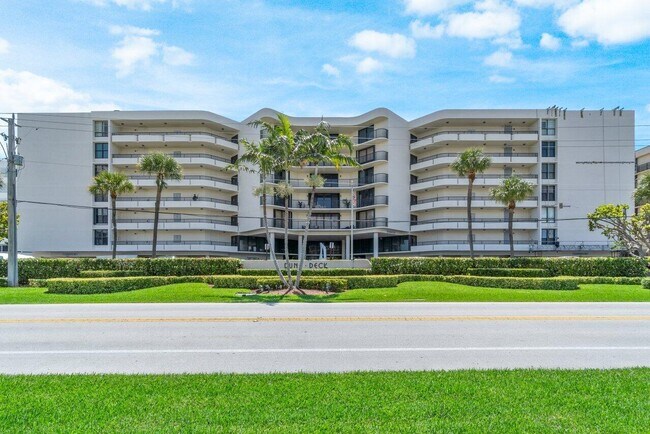 Foto del edificio - 3610 S Ocean Blvd