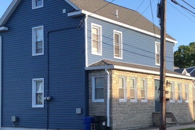 Primary Photo - 60 Hill St