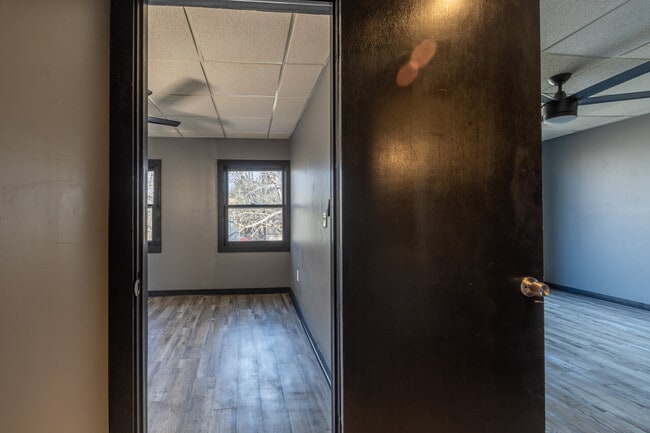 Building Photo - 409 N. 25th St.
