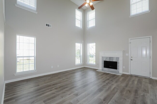 Building Photo - 550 Ransom Way