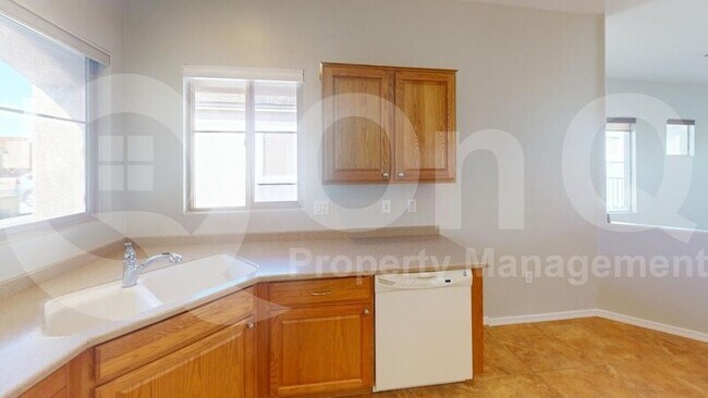 Building Photo - 158 W Calle Del Estribo
