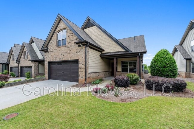 Photo - 213 Bell Heather Ln House