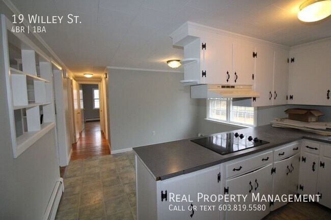 Building Photo - Pet Friendly 4 Bedroom Cape in Convenient ...