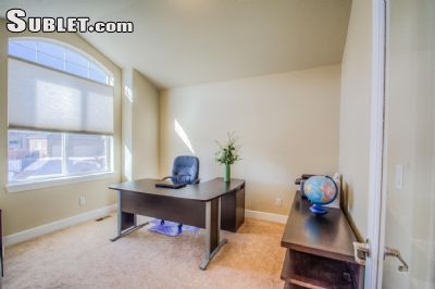 Building Photo - 1208 S Valentia Ct