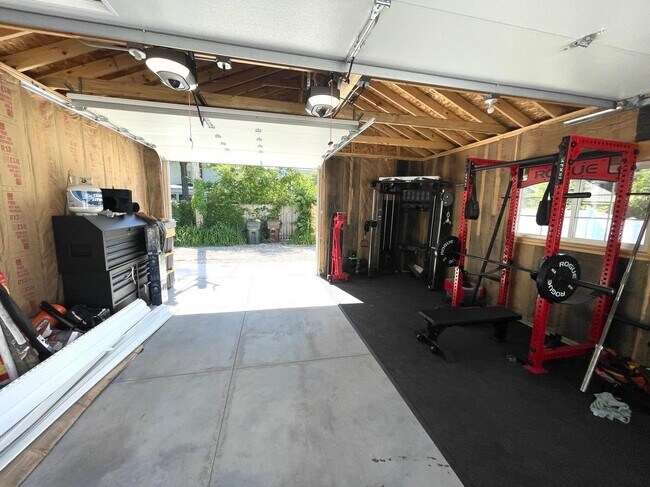 Foto del edificio - 8236 Kedvale Ave