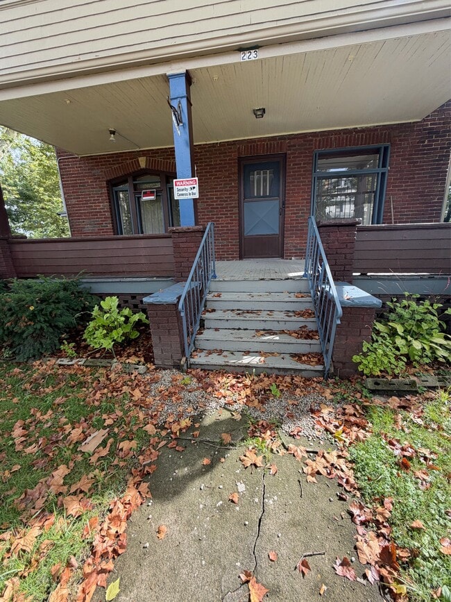 Building Photo - 1448 Ohio Ave