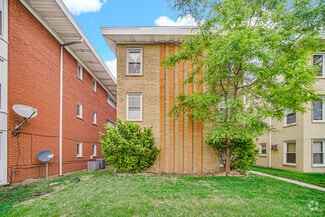 Building Photo - 1821 S Harlem Ave