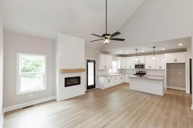 Foto del edificio - 218 Copeland Rd