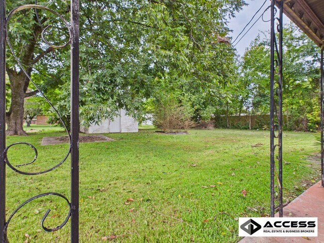 Building Photo - 506 Ewell St SW