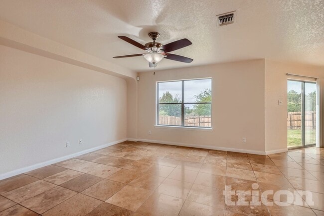 Building Photo - 5764 Maxfli Dr