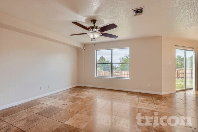 Foto del edificio - 5764 Maxfli Dr