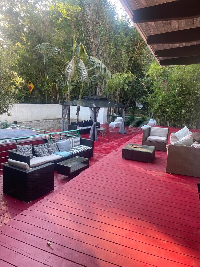 2366 Nichols Canyon Rd, Los Angeles, CA 90046 House Rental in Los