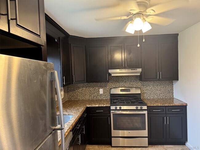 Foto del edificio - 412 Dawson Ln
