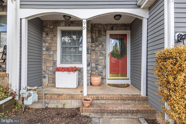 Building Photo - 99 Greenbrook Ct