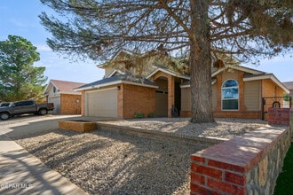 Building Photo - 1472 Gene Torres Dr