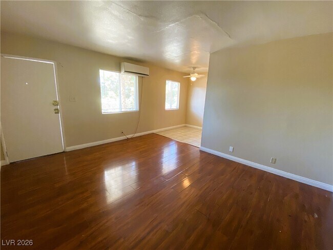 Building Photo - 230 W Boston Ave