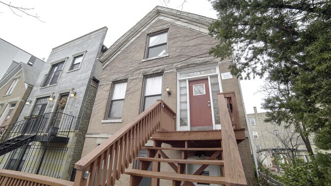 Foto del edificio - 2340 N Leavitt St