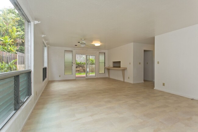 Foto del edificio - Available Now! Kaneohe - Waikalua - 3 bedr...