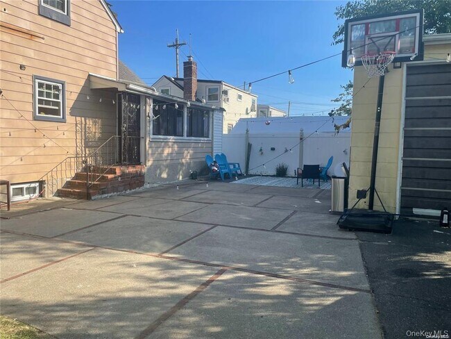 Foto del edificio - 25 Grand St