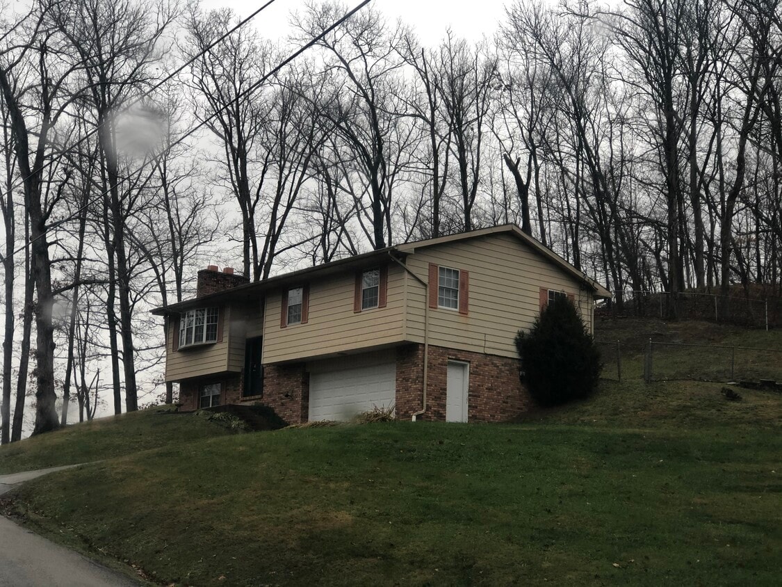 192 Joyce Rd, Kenova, WV 25530 House Rental in Kenova, WV