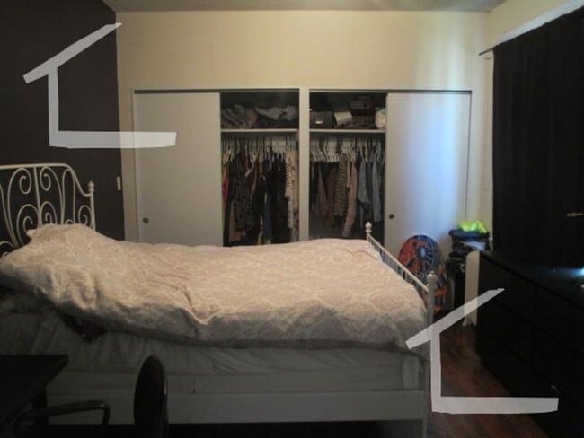 Building Photo - 264 Kelton St