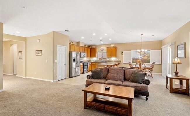Building Photo - 775 Lavender Ln