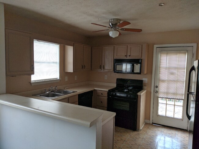 Foto del edificio - 2355 Wellington Cir