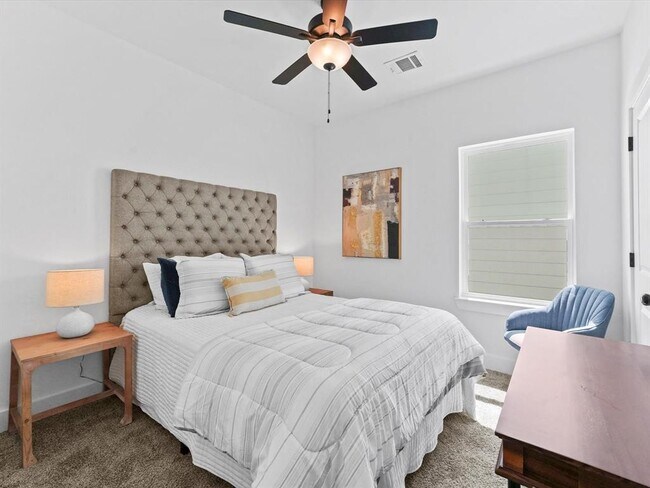 Foto del edificio - 1448 Dewalt St