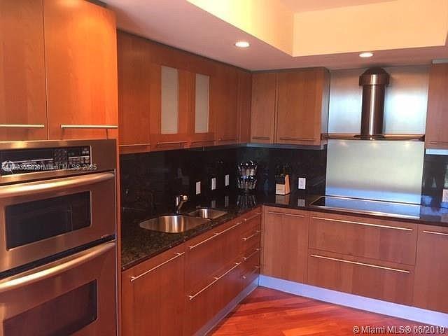 Building Photo - 9401 Collins Ave