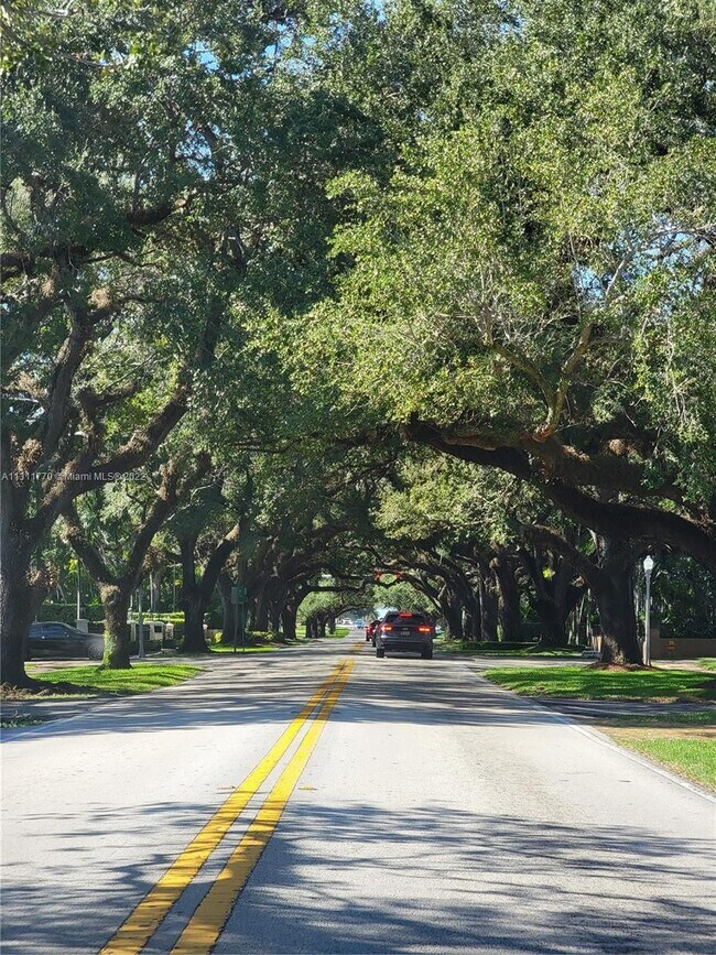 Foto del edificio - 3690 SW 24th St