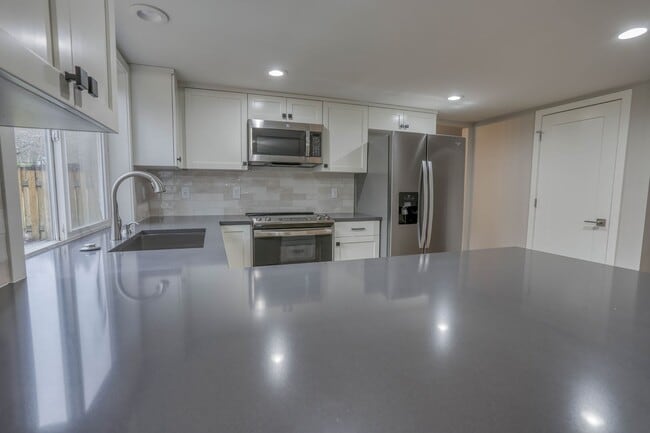 Building Photo - Spacious Camas Home Near Parks, Dining & Shopping