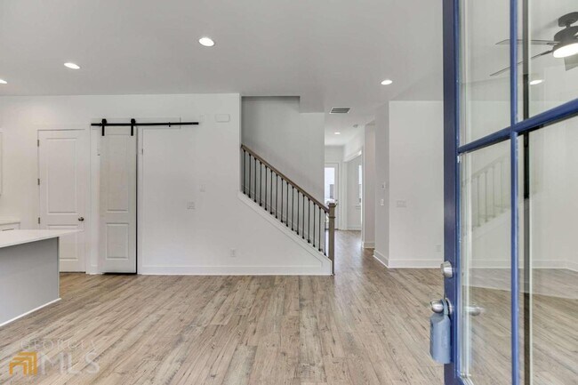 Foto del edificio - 5619 W Pine St
