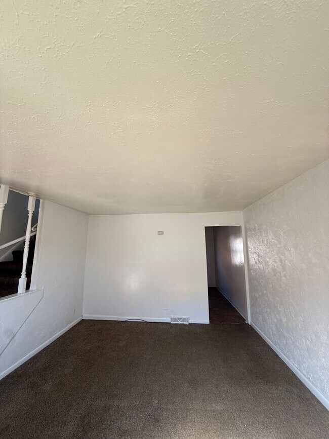 Foto del edificio - Maple Heights Townhomw