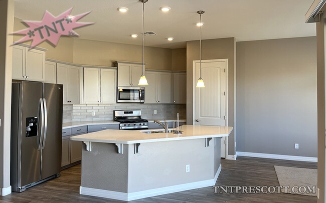 Building Photo - Home in Granville HOA ~ HOLD