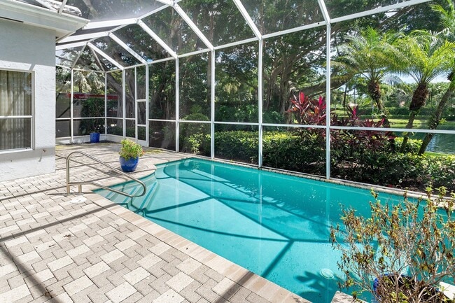 Building Photo - 126 Emerald Key Ln