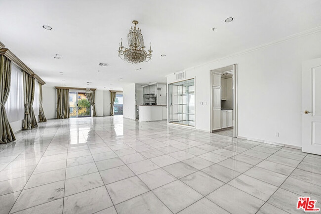 Building Photo - 1132 S Shenandoah St