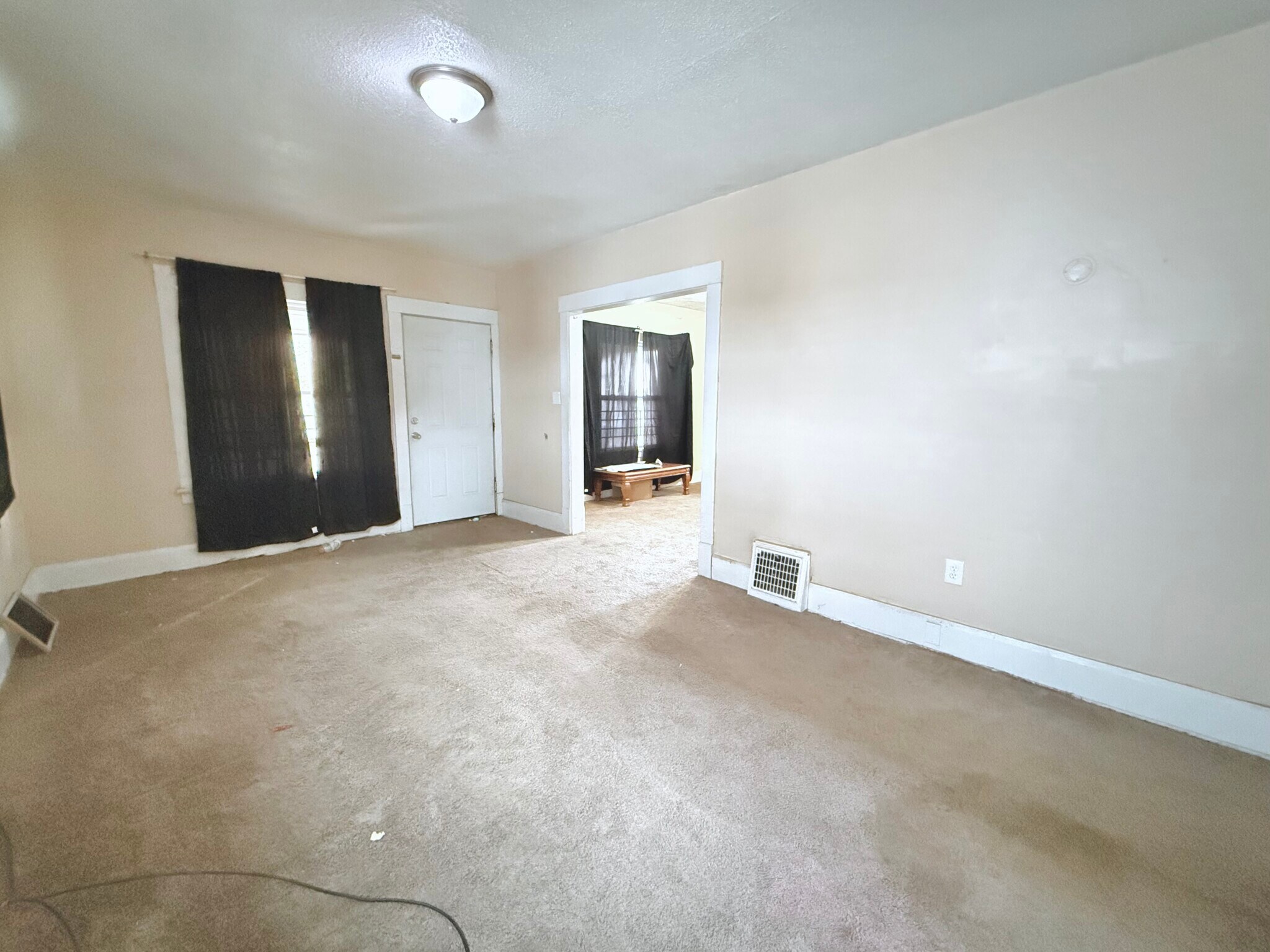 2747 Rush Blvd Youngstown, OH 44507 – photo 4