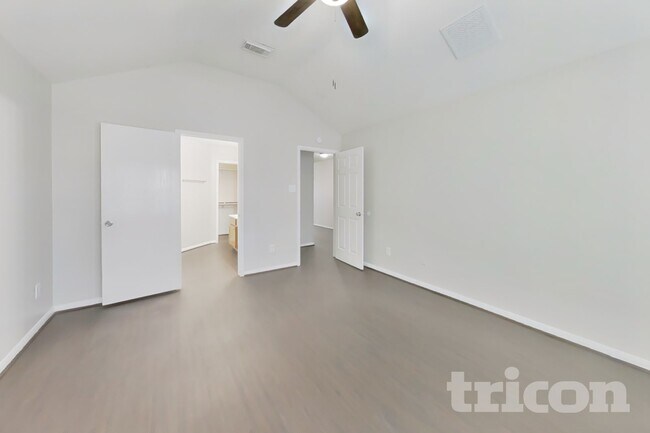 Foto del edificio - 12230 Scarlet River Dr