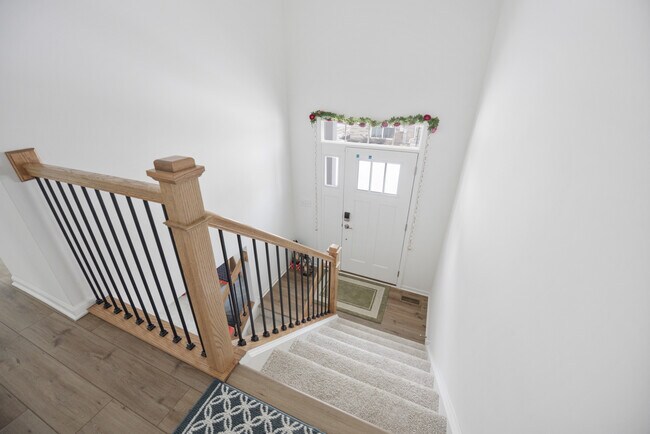 Building Photo - 620 Wolverine Dr