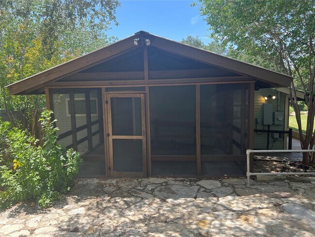 Foto del edificio - 15303 Texas St