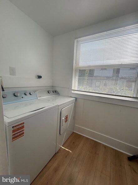 Building Photo - 719 S 57th St