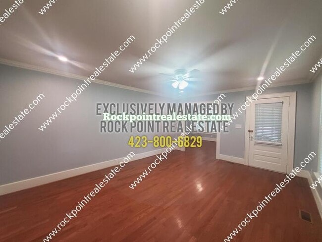 Building Photo - Charming Bungalow on Missionary Ridge!
