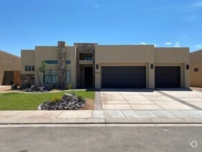 Building Photo - 4780 White Rocks Dr