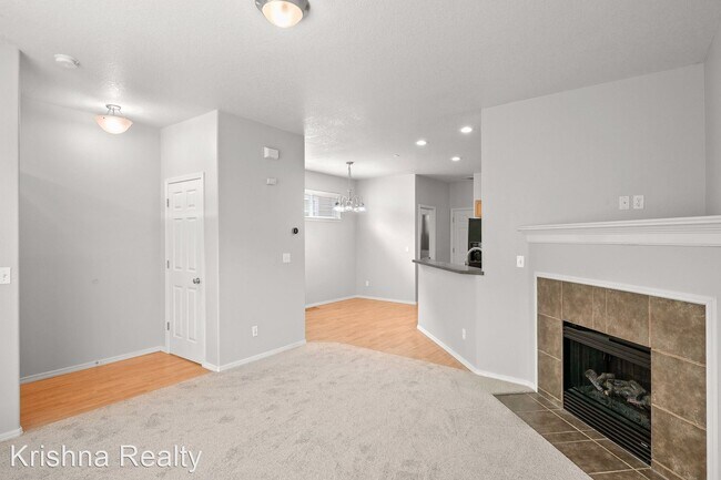 Foto del edificio - 2 br, 2.5 bath House - 2337 NW Roseburg Te...