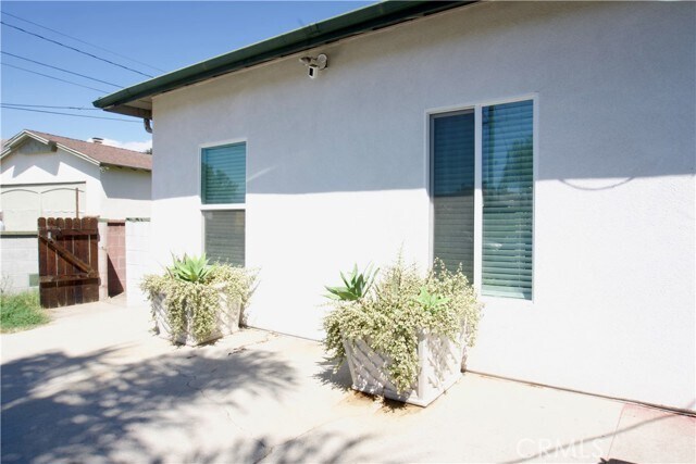 Primary Photo - 26740 Hillview St