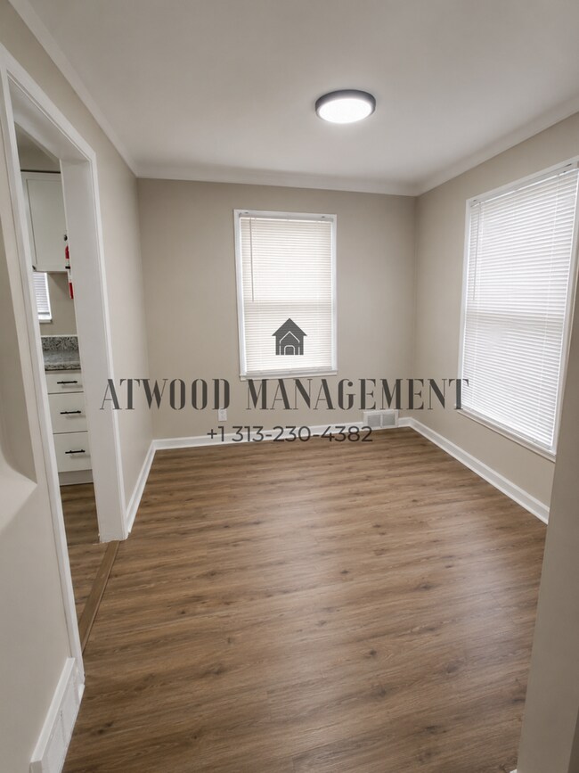 Building Photo - This beautifully updated 3-bedroom, 2-bath single-family home is ready for move-in!