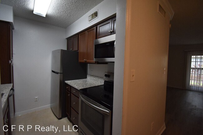 Foto del edificio - 2 br, 1 bath House - 285 Wymore Rd #107