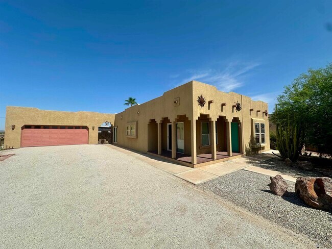 Foto del edificio - 28702 Canal Ave