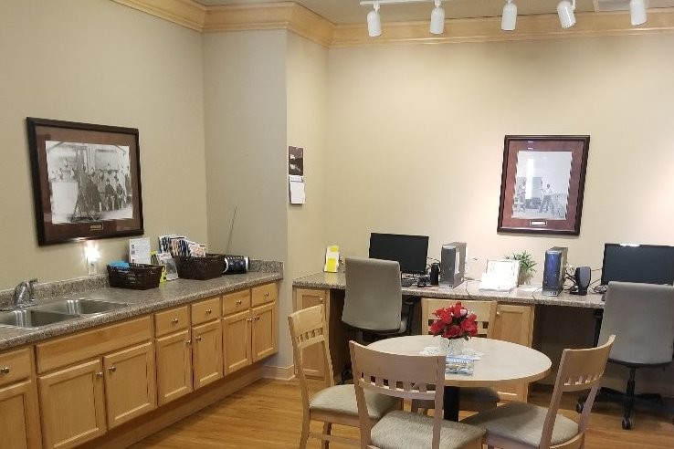 Internet Cafe - Bayside Senior Living